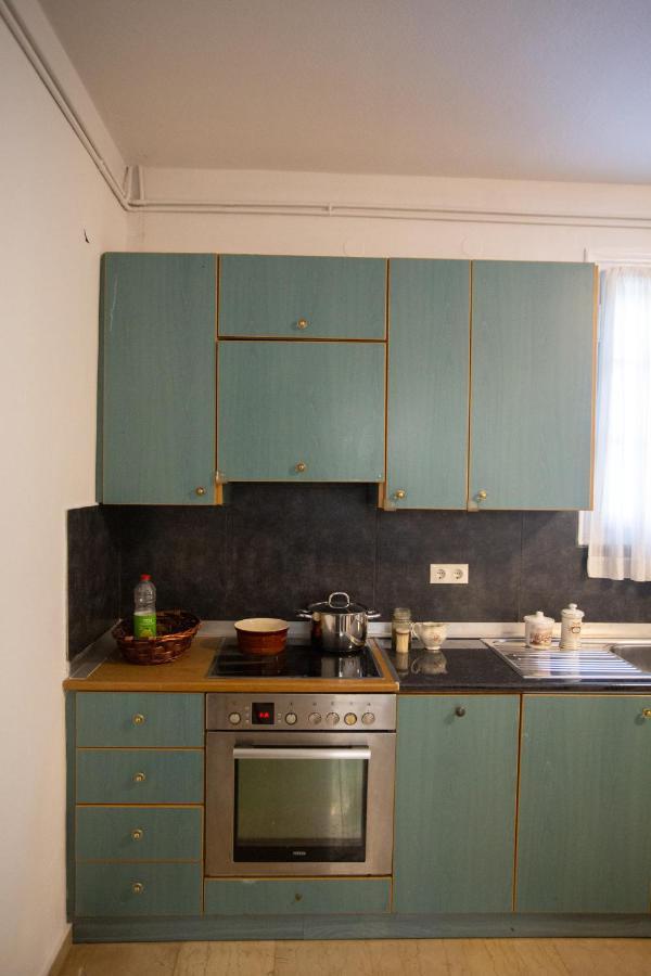 Traditional Villa Appartment With Garden, Also For Gatherings ,15 Minutes From Thessaloniki Airport Esterno foto